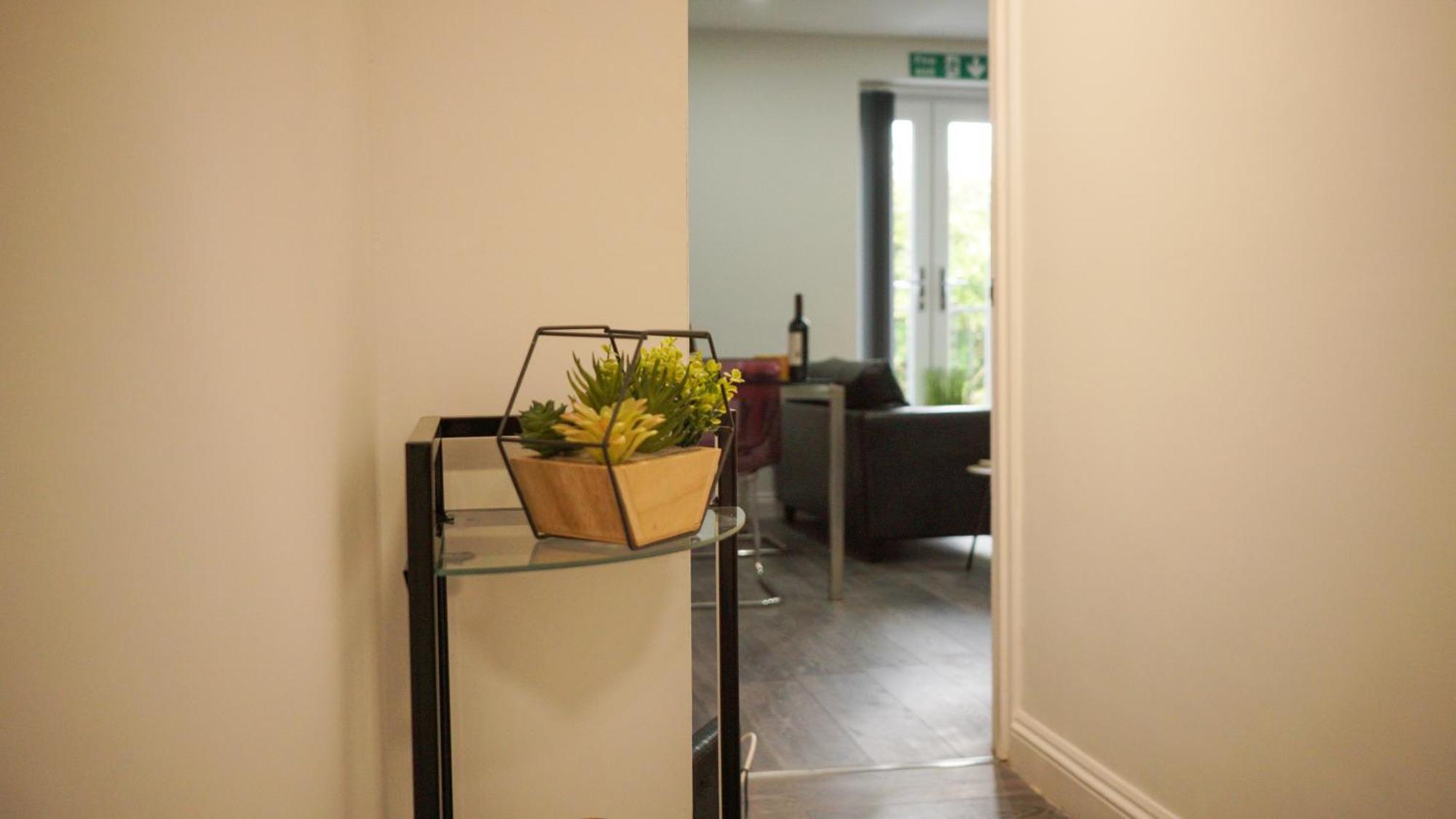 Modern Apartments Near Cardiff City Centre 外观 照片